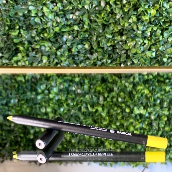 Love + Craft + Beauty RADICAL Gel Liner | NEW | Waterproof | Chartreuse | LCB - Picture 10 of 13